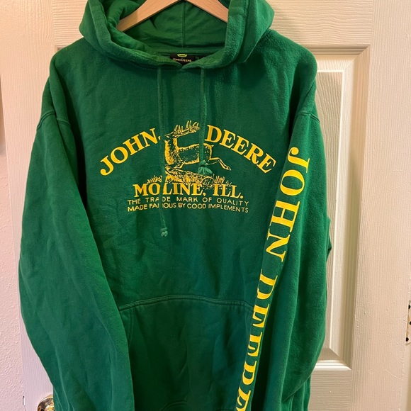 Classic John Deere hoodie - Picture 1 of 3